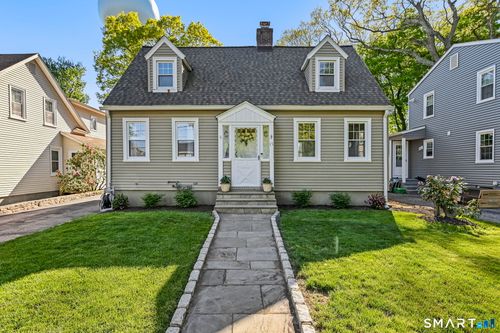 15 Hadik Pkwy, Norwalk, CT, 06854-3410 | Card Image