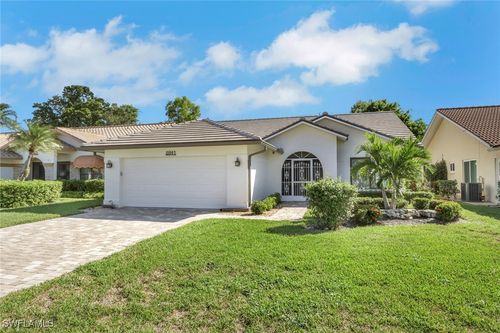 841 Kings Way, NAPLES, FL, 34104-4931 | Card Image