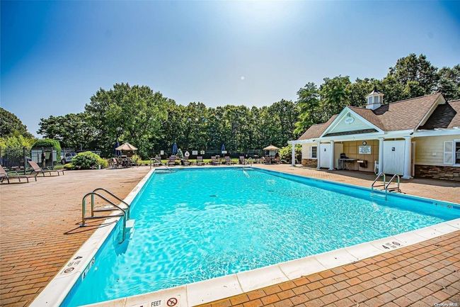 APT-27F - 460 Old Town Rd, Home with 1 bedrooms, 1 bathrooms and null parking in Port Jefferson Station NY | Image 21