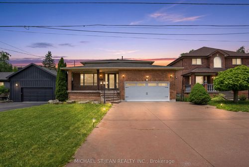 111 Aubrey Ave, Stoney Creek, ON, L8J2T2 | Card Image