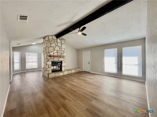 2001 Lisa Ln, San Marcos, TX, 78666-2231 | Card Image