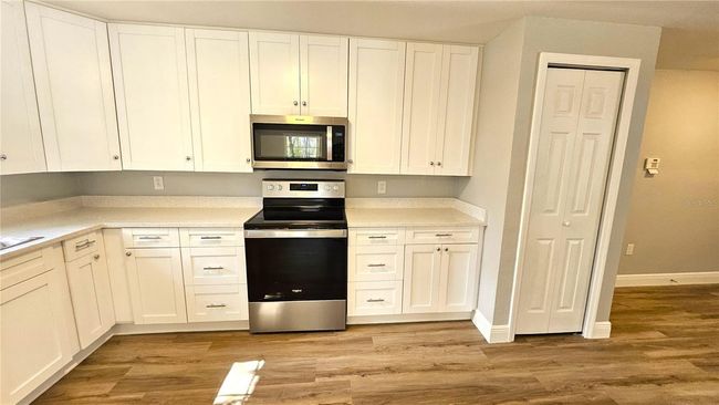 4312 Lithia Pinecrest Rd, House other with 3 bedrooms, 2 bathrooms and null parking in VALRICO FL | Image 8