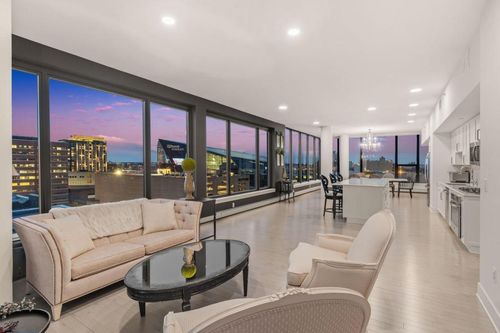 1201-740 Portland Ave, Minneapolis, MN, 55415-3608 | Card Image