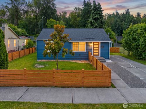 3533 Se 6th Street, Renton, WA, 98058 | Card Image