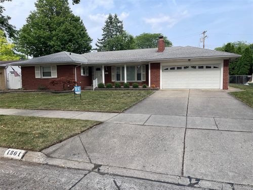 1801 Waverly St, Trenton, MI, 48183-1890 | Card Image
