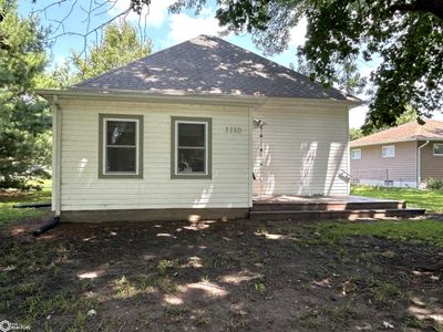 1110 Essex Street, Home with 2 bedrooms, 2 bathrooms and null parking in Farragut IA | Image 1