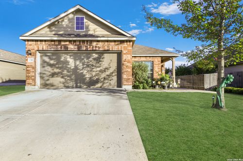 731 Morgans Ml, New Braunfels, TX, 78130-4900 | Card Image