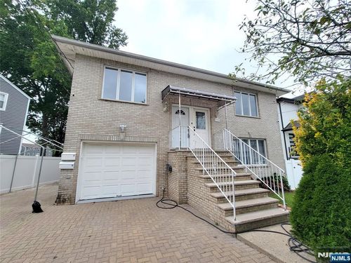154 Norwood Ave, Lodi, NJ, 07644-2820 | Card Image