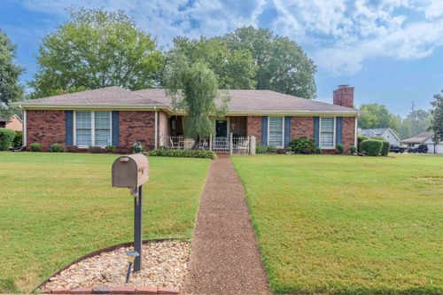 102 Birch Run, Florence, AL, 35633-1006 | Card Image