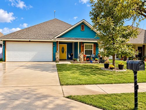 228 Firefly Dr, Springtown, TX, 76082-3028 | Card Image