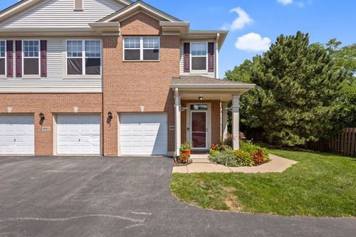 unit-c-8808 Concord Ln, Justice, IL, 60458-2080 | Card Image