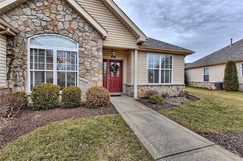 6015 Triple Crown Cir, Greensburg, PA, 15601-9207 | Card Image