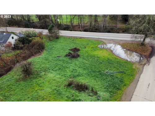 140 Se Pete Ave, Myrtle Creek, OR, 97457-7353 | Card Image