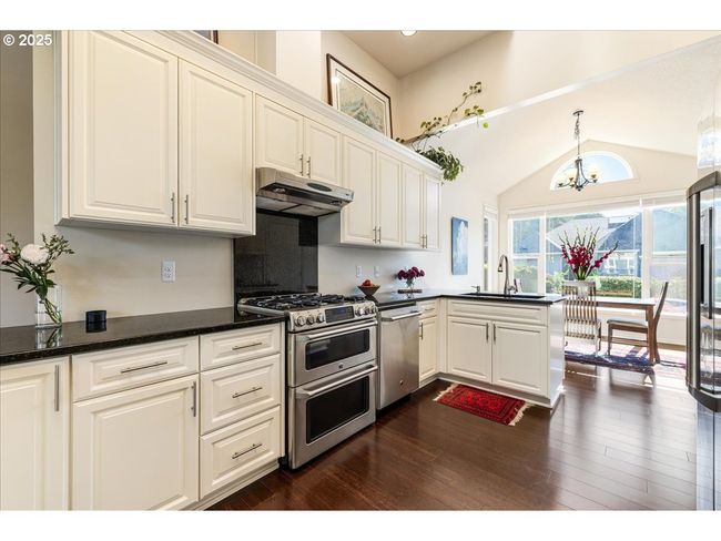 5725 Windfield Loop, House other with 3 bedrooms, 2 bathrooms and 2 parking in Lake Oswego OR | Image 12