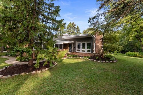 168 E Spooner Road, Fox Point, WI, 53217 | Card Image