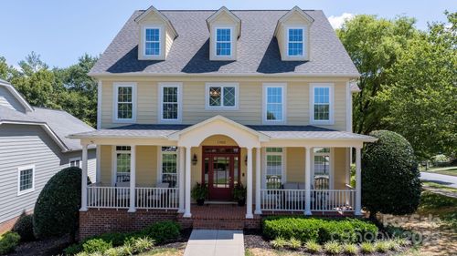 1902 4th Street Ct Nw, Hickory, NC, 28601-0626 | Card Image