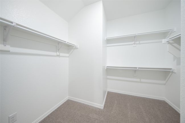Primary Closet | Image 24