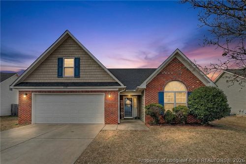 208 Lochwood Dr, Raeford, NC, 28376-8911 | Card Image