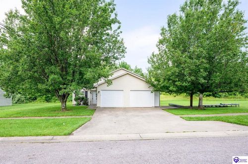103 Keith Ct, Radcliff, KY, 40160-8799 | Card Image