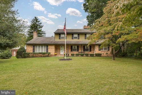 801 Perkins Ln, Edgewater Park, NJ, 08010-1618 | Card Image
