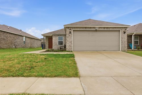 10504 Darla Ln, North Little Rock, AR, 72113-7773 | Card Image