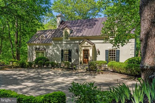 22065 Whitetail Ridge Ln, MIDDLEBURG, VA, 20117-3259 | Card Image