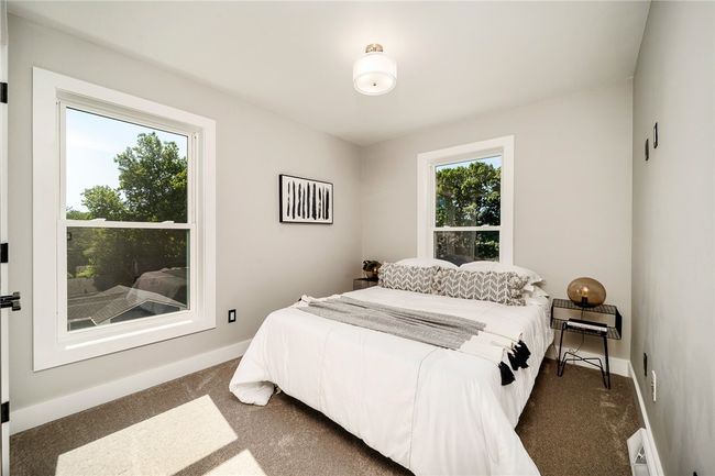 1820 W 11 Th St, House other with 3 bedrooms, 3 bathrooms and 1 parking in Patterson Hts PA | Image 8