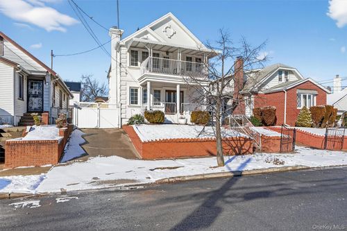 138 230th St, Laurelton, NY, 11413-2829 | Card Image