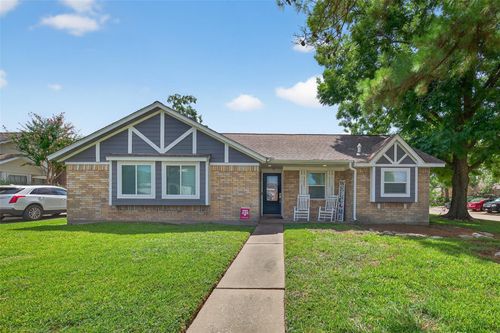 3602 Moonlite Dr, Pasadena, TX, 77505-3214 | Card Image