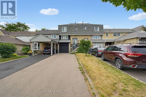 24 Primrose Cres, Brampton, ON, L6Z1E2 | Card Image