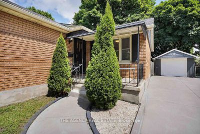 88 Glass Ave, House other with 3 bedrooms, 2 bathrooms and 5 parking in London ON | Image 3