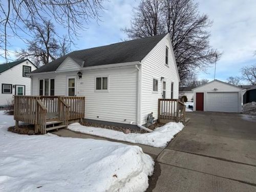 611 S Swift Ave, Litchfield, MN, 55355-3353 | Card Image