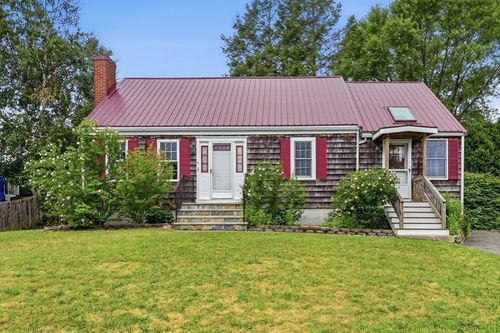 6 Devine Rd, Randolph, MA, 02368-3837 | Card Image