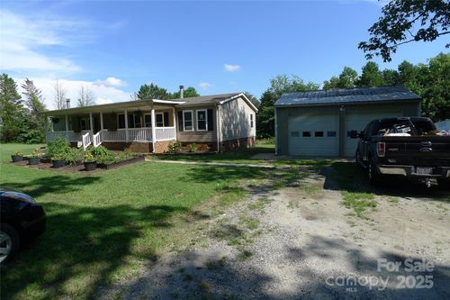 18-145 Abigail Trl, Ararat, NC, 27007-8159 | Card Image
