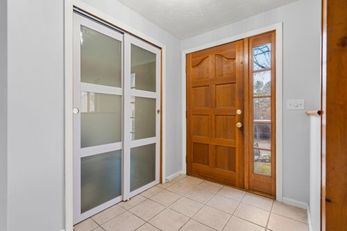 206 Cardinal Ln, Tyngsboro, MA, 01879-1574 | Card Image