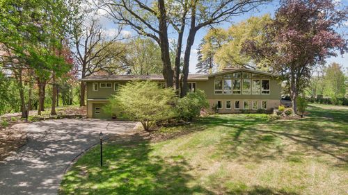 4 Ski Ln, North Oaks, MN, 55127-6452 | Card Image