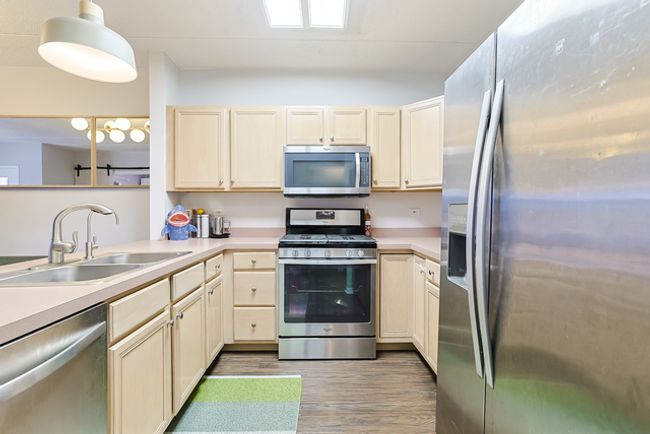 UNIT-202 - 210 N Addison Ave, Condo with 1 bedrooms, 1 bathrooms and 2 parking in Elmhurst IL | Image 11