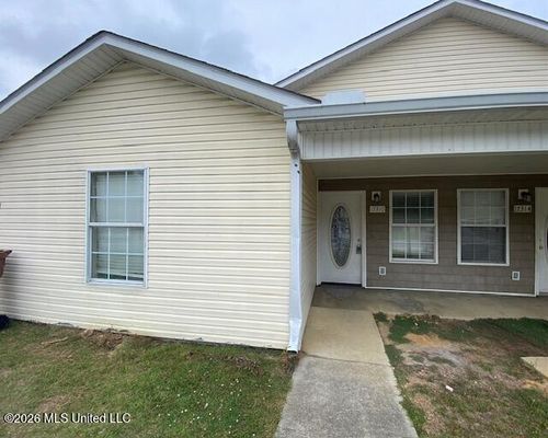 17310 Avondale Circle, Biloxi, MS, 39540 | Card Image