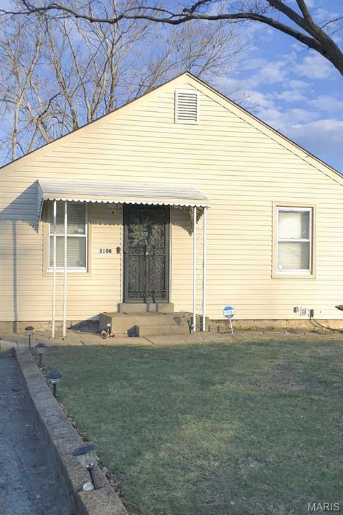 3108 Quiet Ln, Breckenridge Hills, MO, 63114-3038 | Card Image