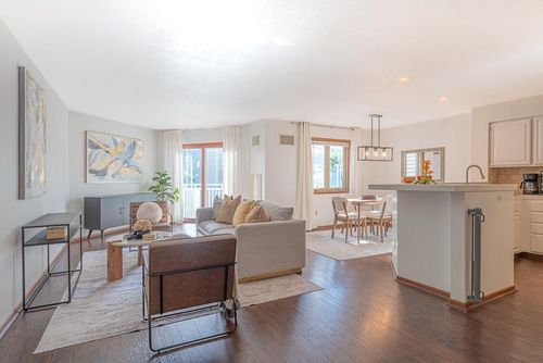 apt-208-1372 Carling Dr, Saint Paul, MN, 55108-5344 | Card Image