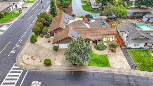 1706 Sanchez Way, Escalon, CA, 95320 | Card Image