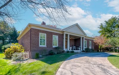 217 Helmsley Lane, House other with 3 bedrooms, 2 bathrooms and null parking in Versailles KY | Image 2