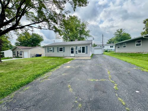 621 Crescent Dr, Greencastle, IN, 46135-1118 | Card Image