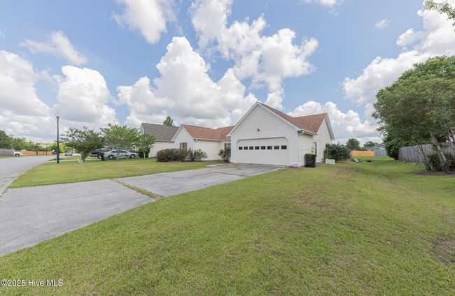 6723 Newbury Way, House other with 3 bedrooms, 2 bathrooms and 2 parking in Wilmington NC | Image 66