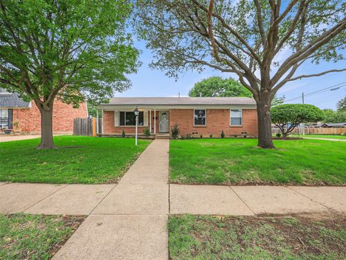 700 Kindred Ln, Richardson, TX, 75080-3111 | Card Image
