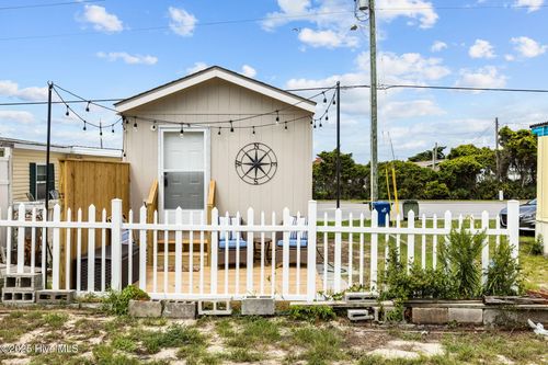 514 E Fort Macon Rd, Atlantic Beach, NC, 28512-5420 | Card Image