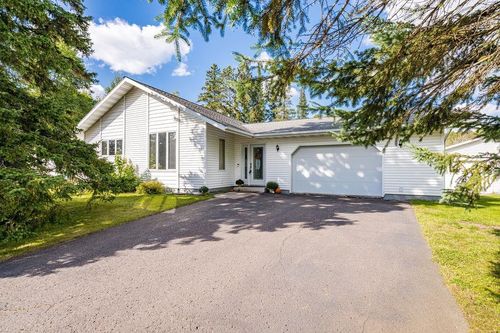 45 E Highway 61, Esko, MN, 55733-9628 | Card Image