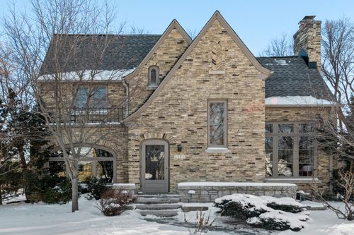 2544 N 91st St, Wauwatosa, WI, 53226-1835 | Card Image