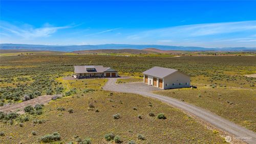 1560 Sage Hills Dr, Ellensburg, WA, 98926-5198 | Card Image