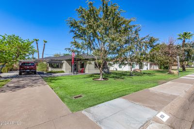 808 W Avalon Drive, House other with 4 bedrooms, 3 bathrooms and null parking in Phoenix AZ | Image 2